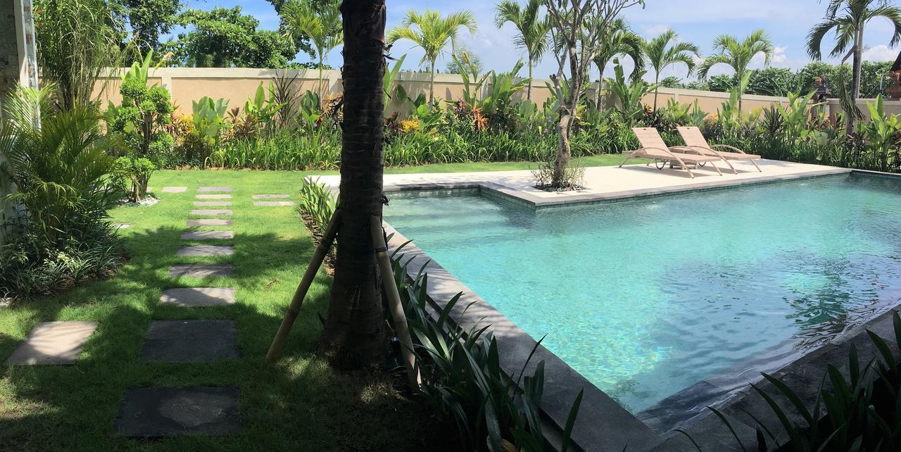 Indah Homestay เซมินยัค ภายนอก รูปภาพ