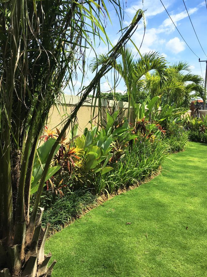 Indah Homestay เซมินยัค ภายนอก รูปภาพ