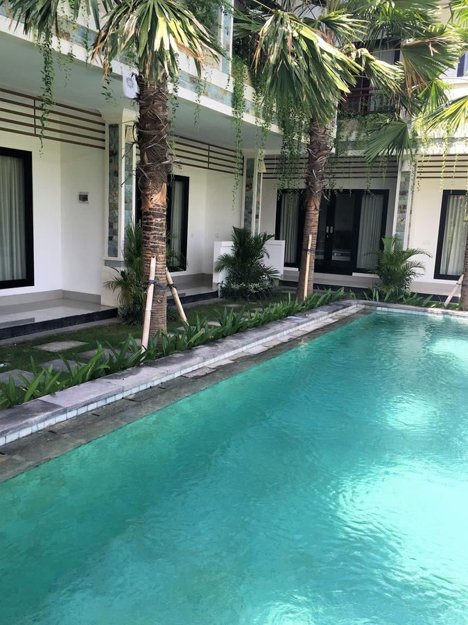Indah Homestay เซมินยัค ภายนอก รูปภาพ