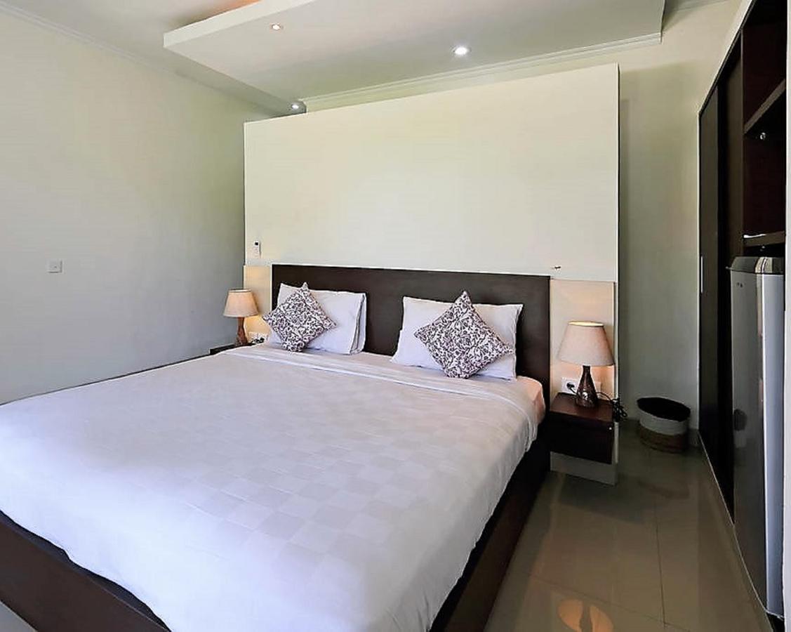 Indah Homestay เซมินยัค ภายนอก รูปภาพ